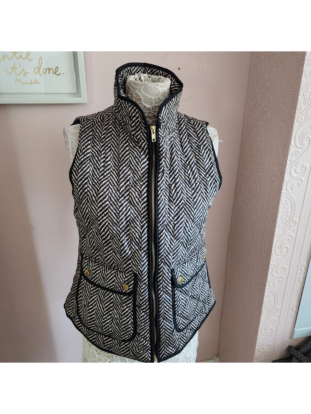 Savile Row Company Black White Herringbone Quilted Vest Women’s Medium New